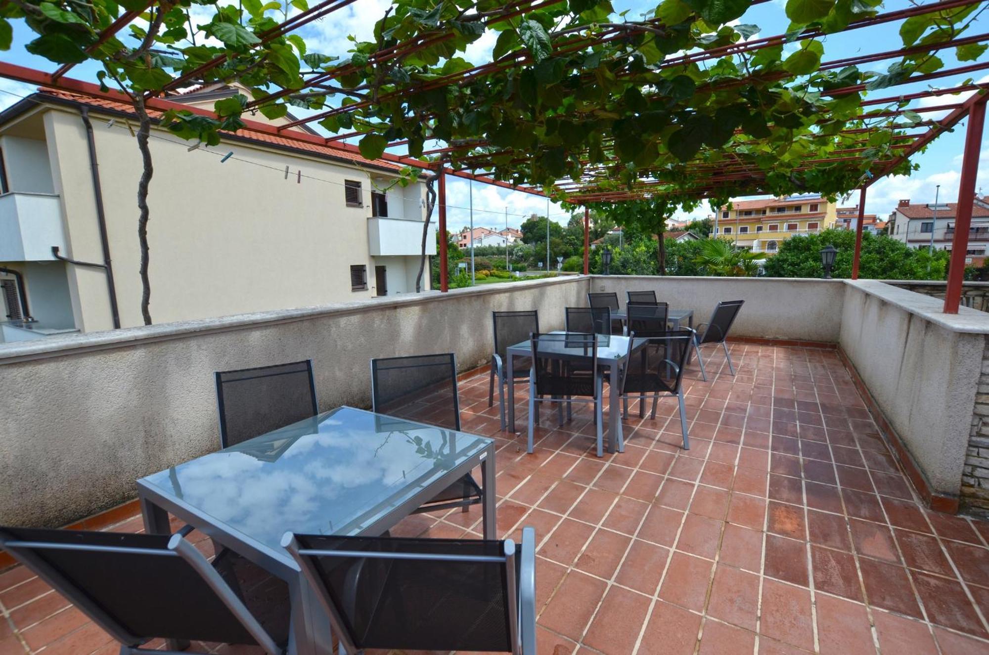 רוביני Galant Apartments מראה חיצוני תמונה