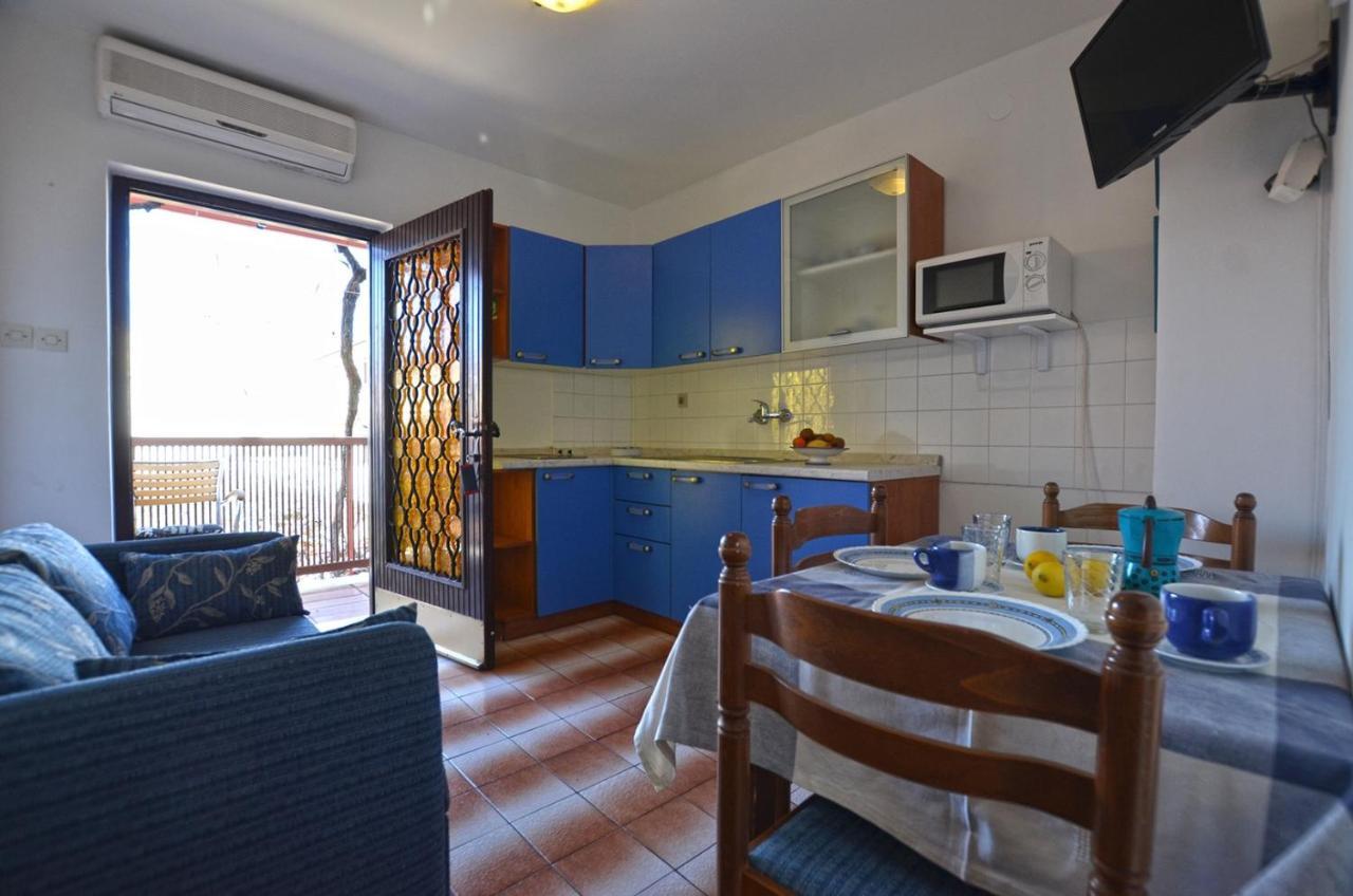 רוביני Galant Apartments מראה חיצוני תמונה