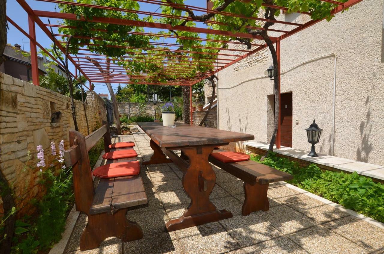 רוביני Galant Apartments מראה חיצוני תמונה