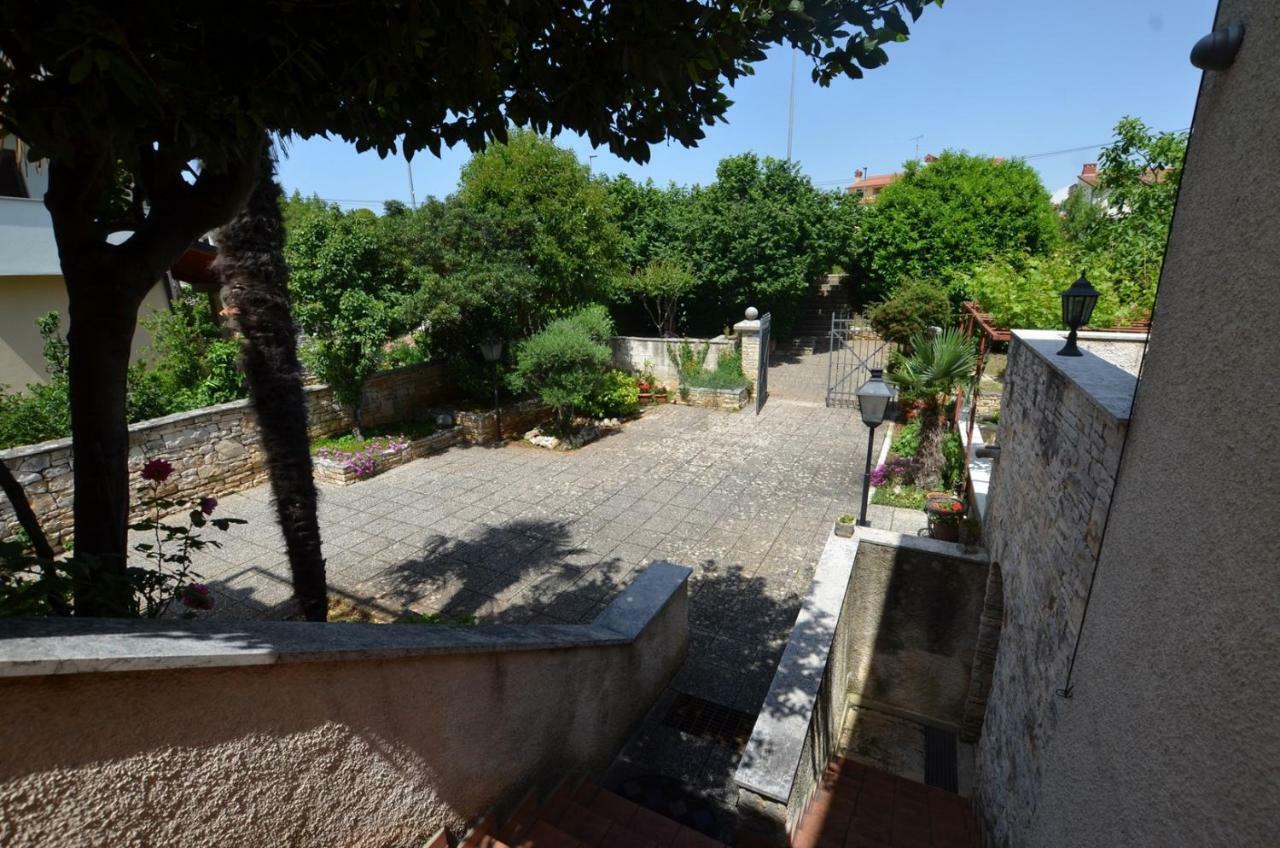 רוביני Galant Apartments מראה חיצוני תמונה
