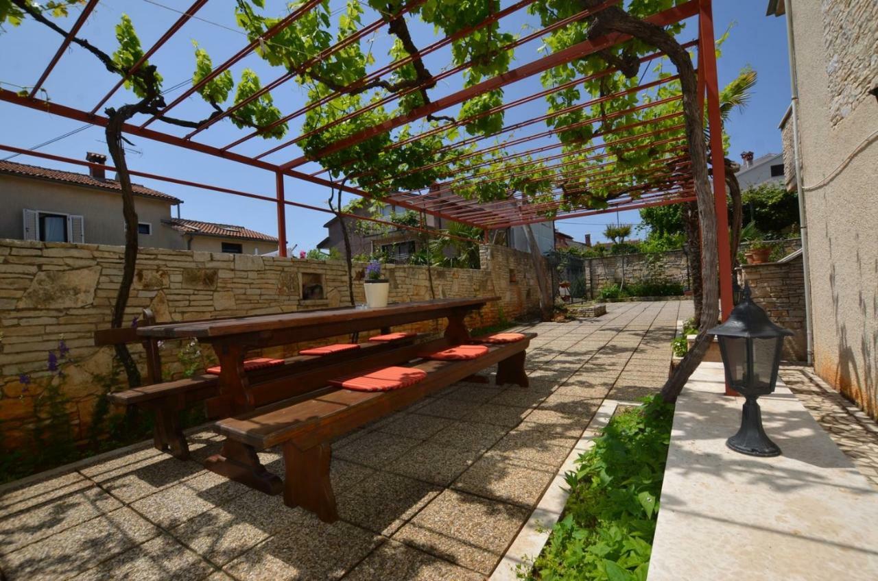 רוביני Galant Apartments מראה חיצוני תמונה
